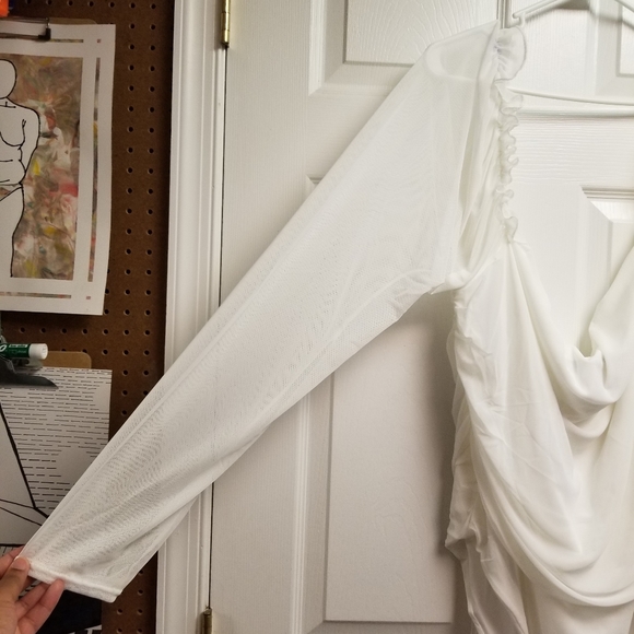 Pretty Little Thing Plus Size White Mesh Ruched Frill Ruffle Longsleeve Bodysuit - Picture 8 of 16